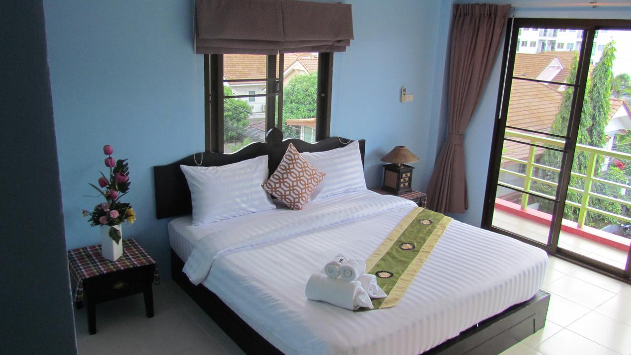 La Piccola Patong Hotel Bagian luar foto
