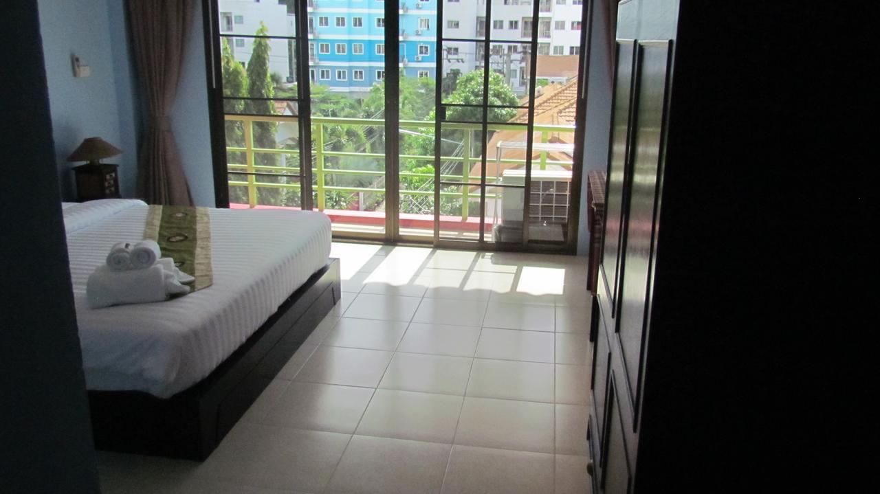 La Piccola Patong Hotel Bagian luar foto