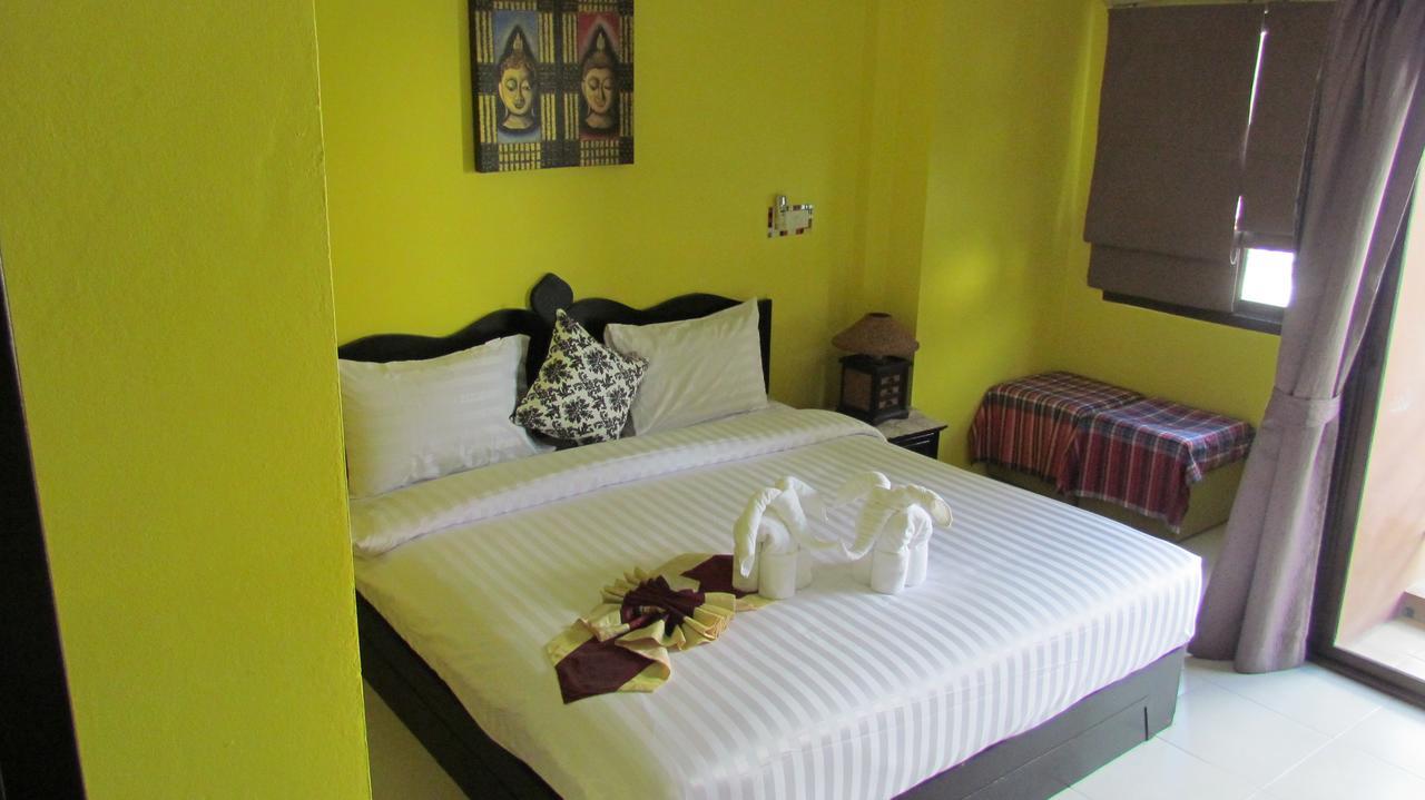 La Piccola Patong Hotel Bagian luar foto