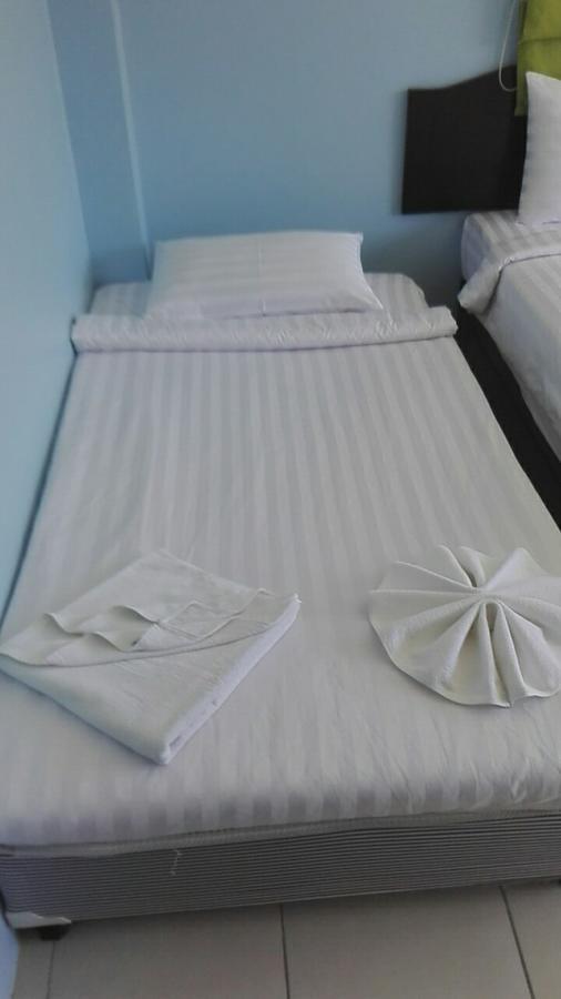 La Piccola Patong Hotel Bagian luar foto